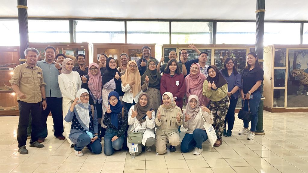 kunjungan museum biologi